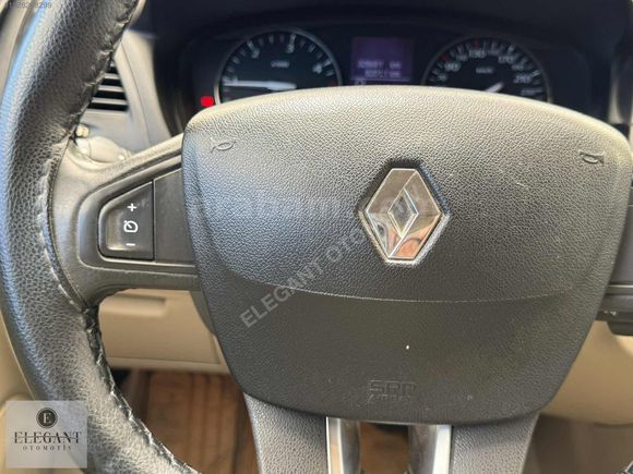 2012/RENAULT LATİTUDE/1.5 DCI/DEĞİŞENSİZ/PRIVILEGE/KAZASIZ