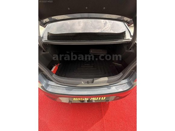 MİSS AUTO DAN DÜŞÜK KM MEGANE