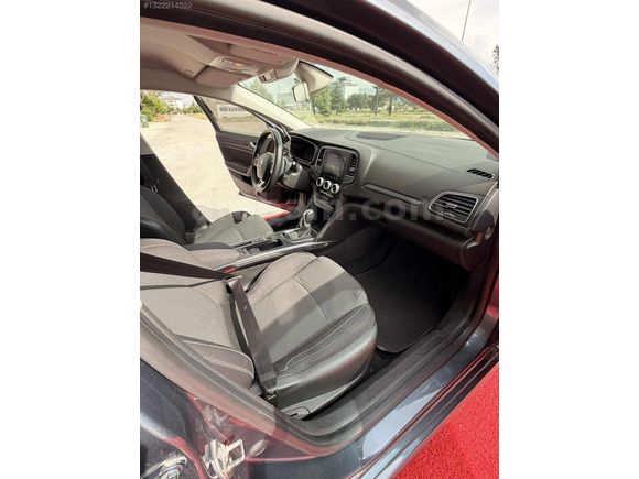 MİSS AUTO DAN DÜŞÜK KM MEGANE