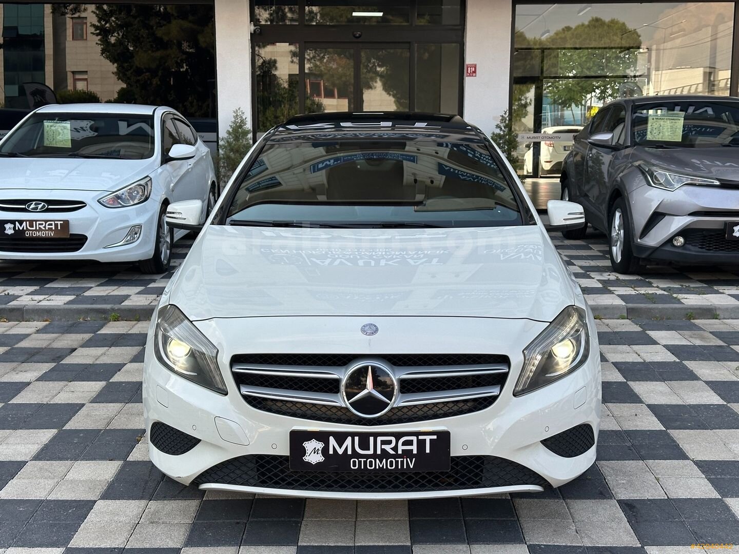 Galeriden Mercedes - Benz A 180 Urban 2013 Model Balıkesir 181.000 km Beyaz 2