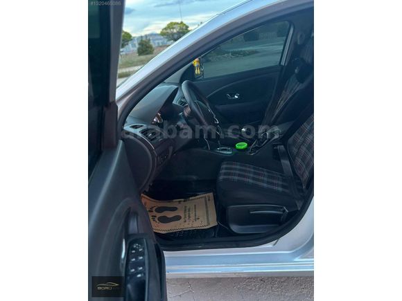 BÖRÜ AUTO'DAN HATASIZ AYARINDA MEGANE 3