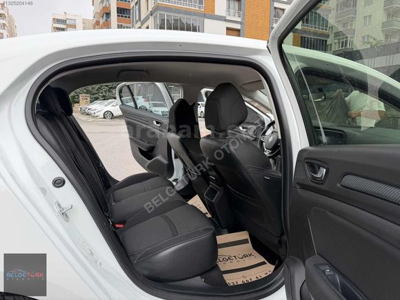 2019 MODEL 49.000 KMDE TERTEMİZ 1.SINIF MEGANE 4 1.5DCİ TOUCH