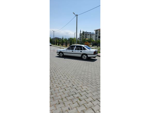 TEMİZ BAKIMLI 2.0 VECTRA A OTOMATİK