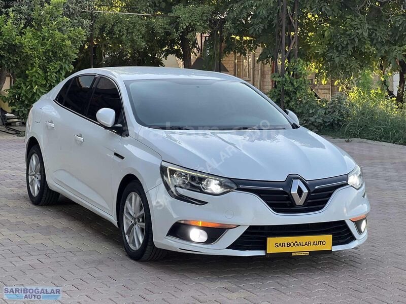 Galeriden Renault Megane 1.5 dCi Touch 2017 Model Mardin 280.000 km Beyaz
