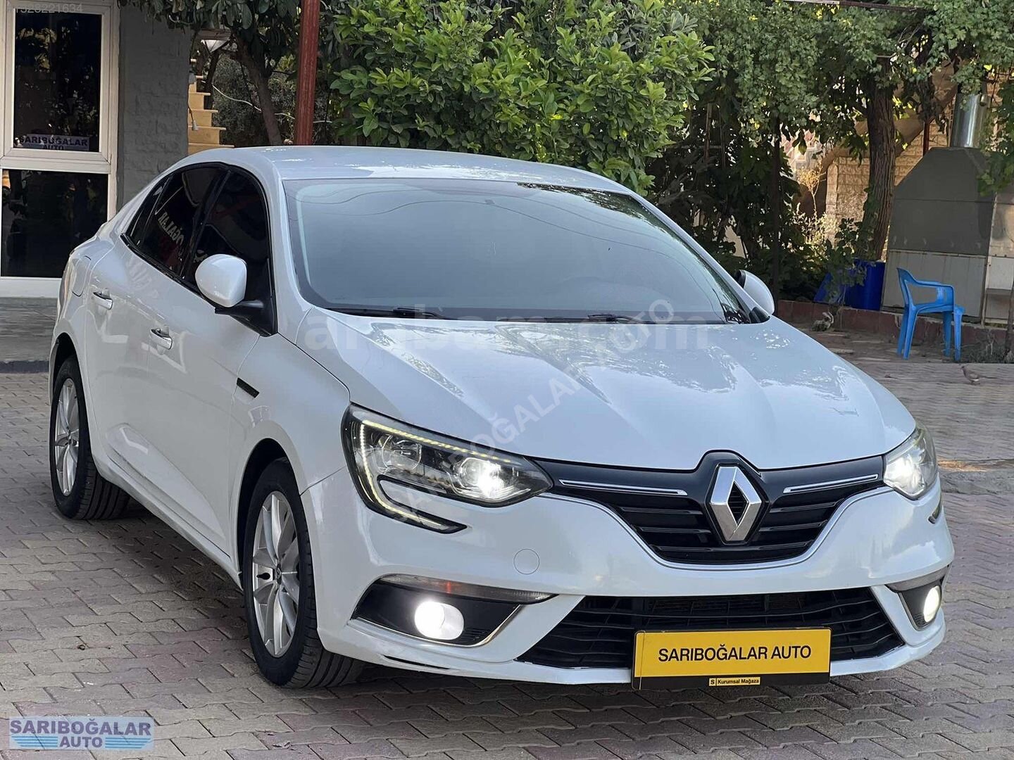 Galeriden Renault Megane 1.5 dCi Touch 2017 Model Mardin 280.000 km Beyaz 6