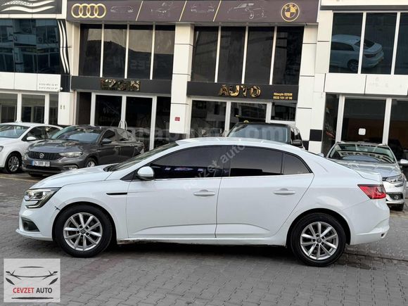 MEGANE SEDAN 1.5DCI TOUCH EDC