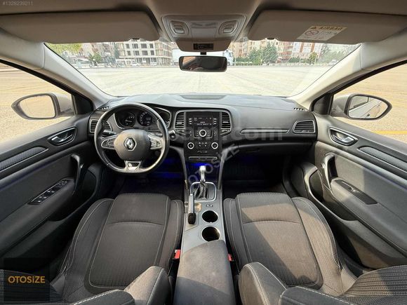 OTOSİZE'DEN 2018 RENAULT MEGANE 1.5 DCİ TOUCH EDC FULL BAKIMLI