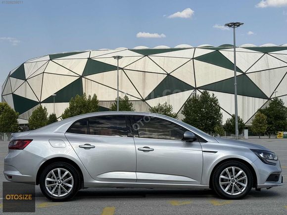 OTOSİZE'DEN 2018 RENAULT MEGANE 1.5 DCİ TOUCH EDC FULL BAKIMLI