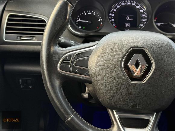 OTOSİZE'DEN 2018 RENAULT MEGANE 1.5 DCİ TOUCH EDC FULL BAKIMLI