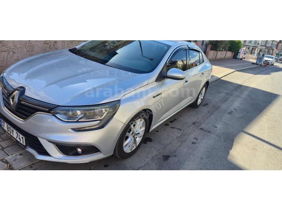 2016 RENAULT MEGANE 4 TOUCH OTOMATİK DEĞİŞENSİZ AİLE ARACI
