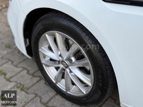 EMSALSİZ TEMİZLİKTE DEĞİŞENSİZ MEGANE4