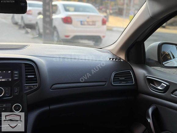 Megane Sedan 1.5 DCI Touch EDC