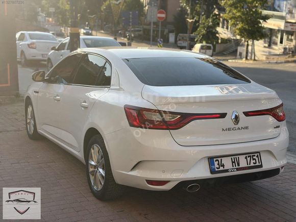 Megane Sedan 1.5 DCI Touch EDC