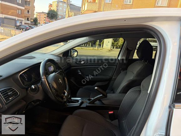 Megane Sedan 1.5 DCI Touch EDC