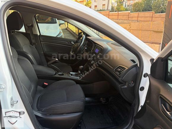 Megane Sedan 1.5 DCI Touch EDC