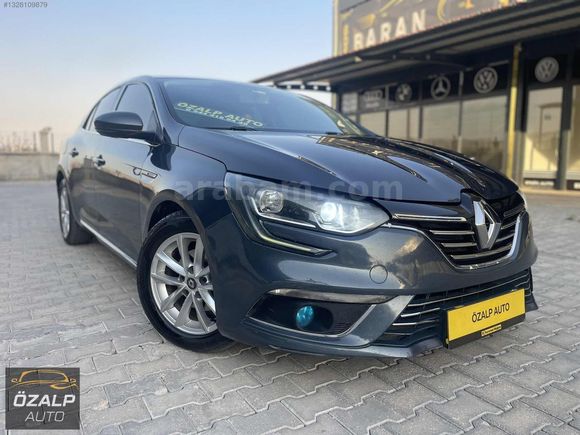 ÖZALP AUTO'dan 2018 Model Megane4 Otomatik Touch Çok Temiz