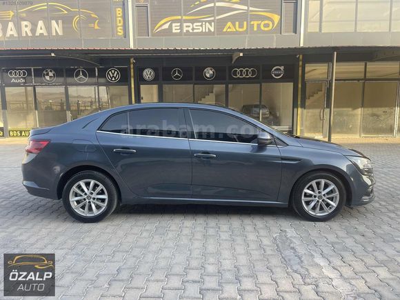 ÖZALP AUTO'dan 2018 Model Megane4 Otomatik Touch Çok Temiz