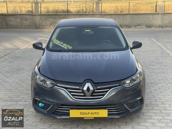 ÖZALP AUTO'dan 2018 Model Megane4 Otomatik Touch Çok Temiz