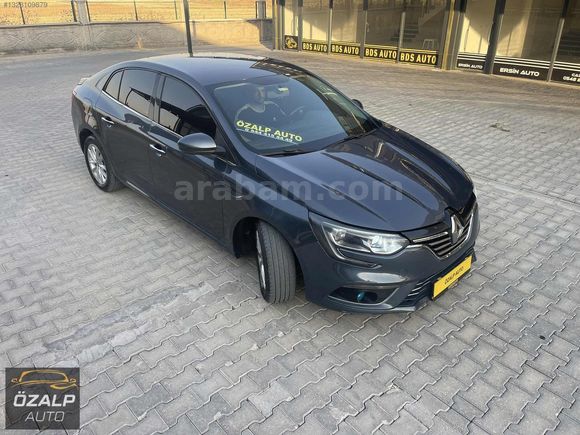 ÖZALP AUTO'dan 2018 Model Megane4 Otomatik Touch Çok Temiz