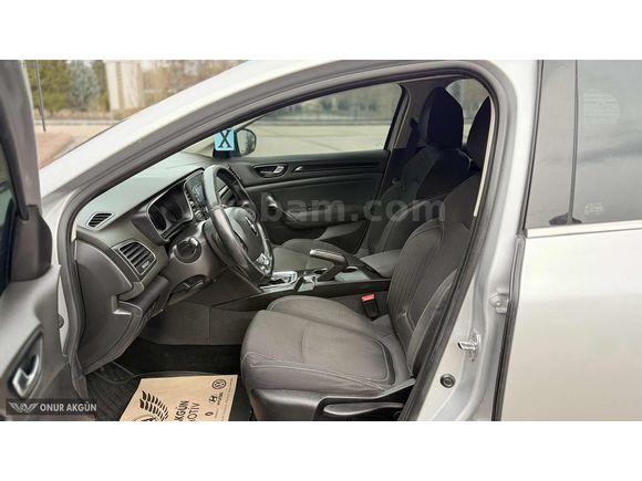 RENAULT MEGANE 1.5 DCI EDC TOUCH DEĞİŞENSİZ BAKIMLI
