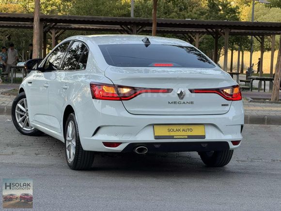 2017 MODEL RENAULT MEGANE 1.5 DCİ TOUCH EDC DÜŞÜK KM