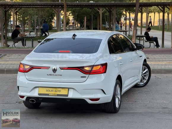 2017 MODEL RENAULT MEGANE 1.5 DCİ TOUCH EDC DÜŞÜK KM