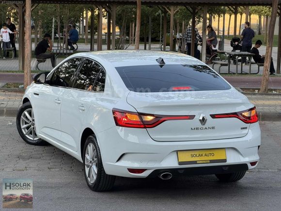 2017 MODEL RENAULT MEGANE 1.5 DCİ TOUCH EDC DÜŞÜK KM