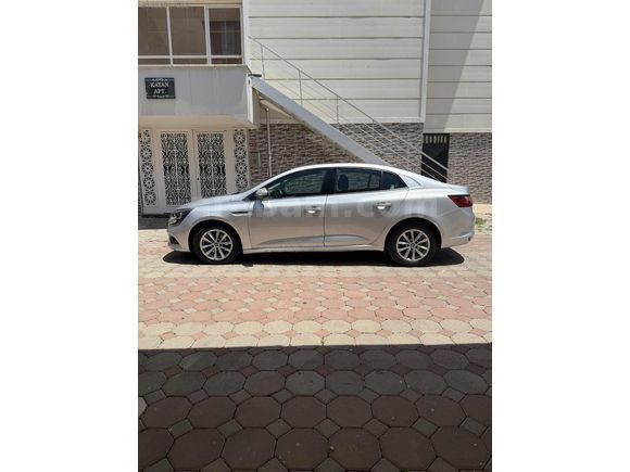OSMAN KAYAN'DAN 2017 RENAULT MEGANE TOUCH