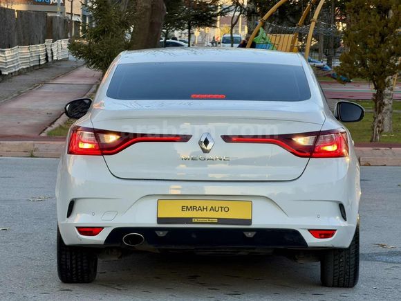 EMRAH AUTO'Dan Komple servis bakımlı emsalsiz temizlikte