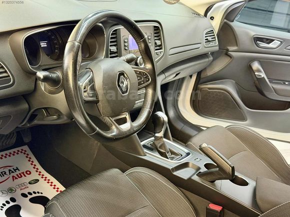 EMRAH AUTO'Dan Komple servis bakımlı emsalsiz temizlikte