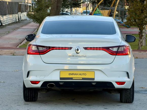 EMRAH AUTO'Dan Komple servis bakımlı emsalsiz temizlikte