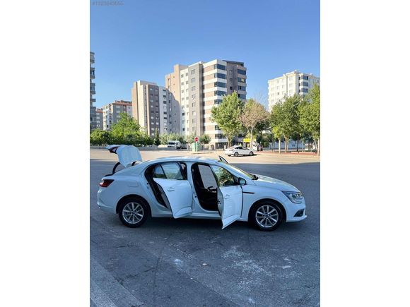 BİRDEM MOTORDAN ÇIZIKSIZ MEGANE