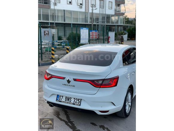 ÖZ GÜVEN'DEN BAKIMLI ÇOK TEMİZ AİLE ARACI