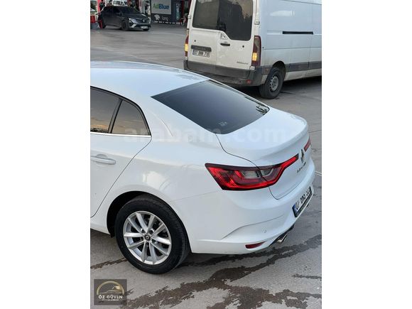 ÖZ GÜVEN'DEN BAKIMLI ÇOK TEMİZ AİLE ARACI