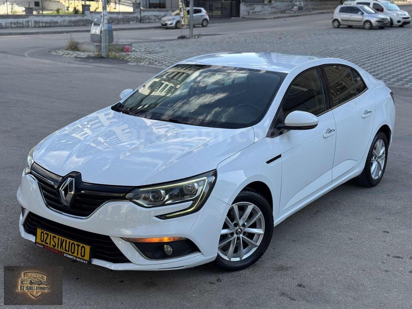 Galeriden Renault Megane 1.5 dCi Touch 2017 Model Gaziantep 269.000 km Beyaz 1
