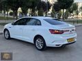 ÖZ IŞIKLI OTOMOTİVDEN 2017 RENAULT MEGANE TOUCH OTOMATİK