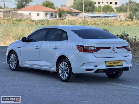 EMSALSİZ TEMİZLİKTE BAKIMLI 2017 1.5 DCİ TOUCH MEGANE 4