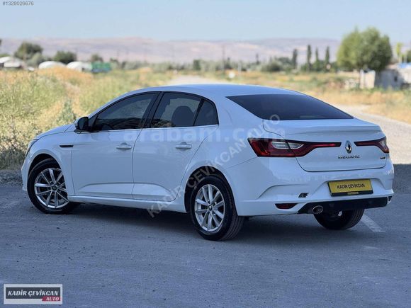 EMSALSİZ TEMİZLİKTE BAKIMLI 2017 1.5 DCİ TOUCH MEGANE 4