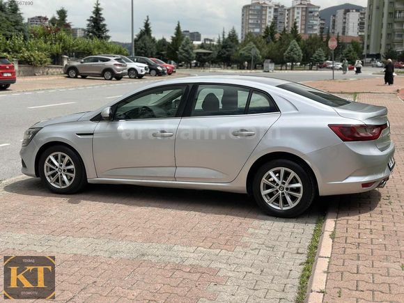 TERTEMİZ FUL BAKIMLI CAM GİBİ 2017 MEGANE TOUCH 1,5 DCI OTOMATİK