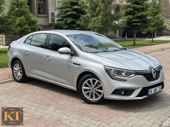 TERTEMİZ FUL BAKIMLI CAM GİBİ 2017 MEGANE TOUCH 1,5 DCI OTOMATİK