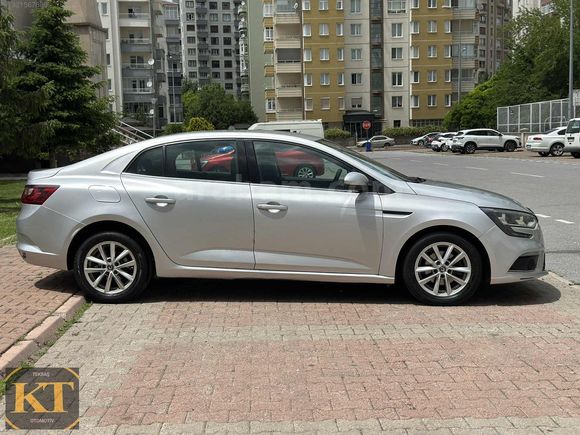 TERTEMİZ FUL BAKIMLI CAM GİBİ 2017 MEGANE TOUCH 1,5 DCI OTOMATİK