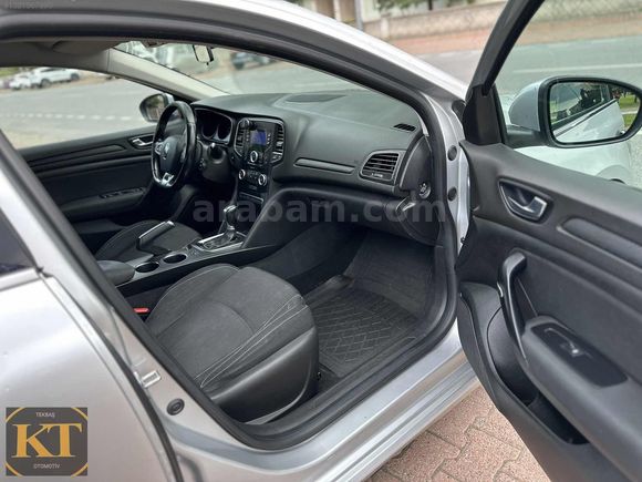 TERTEMİZ FUL BAKIMLI CAM GİBİ 2017 MEGANE TOUCH 1,5 DCI OTOMATİK
