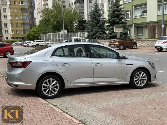 TERTEMİZ FUL BAKIMLI CAM GİBİ 2017 MEGANE TOUCH 1,5 DCI OTOMATİK