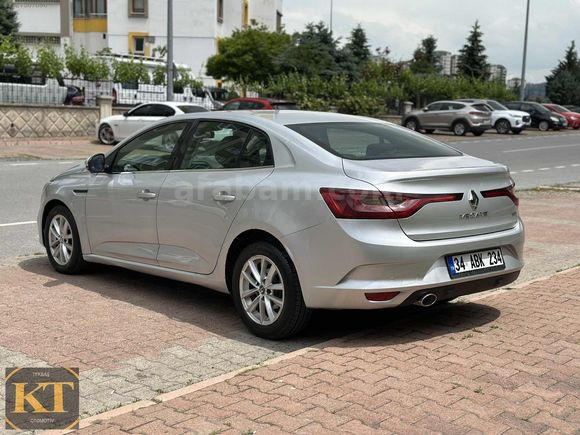TERTEMİZ FUL BAKIMLI CAM GİBİ 2017 MEGANE TOUCH 1,5 DCI OTOMATİK
