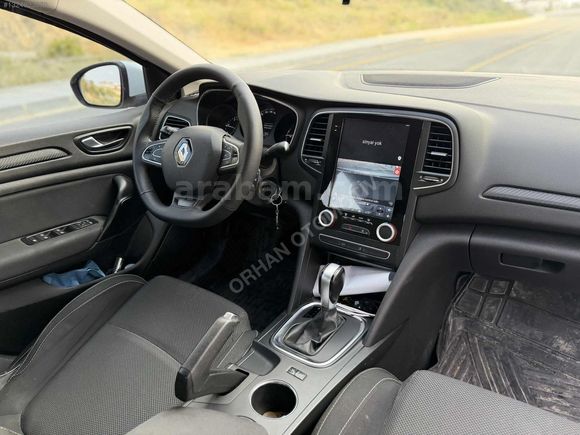 2018 MODEL HATASIZ BOYASIZ TESLA EKRAN 135 BİN KM TOUCH
