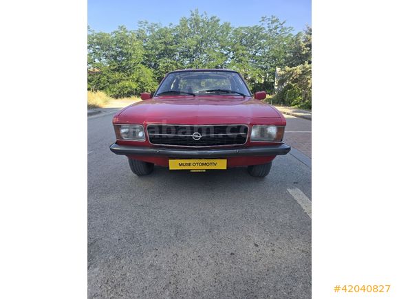 Koleksiyonluk 1975 Model Opel Rekord