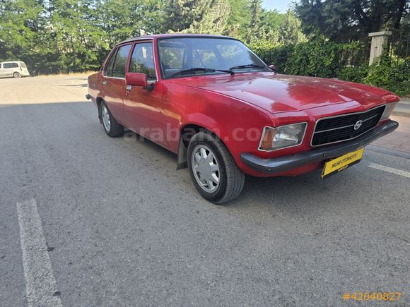 Koleksiyonluk 1975 Model Opel Rekord