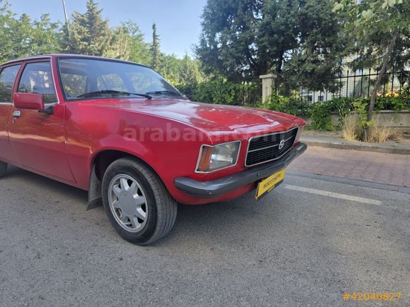 Koleksiyonluk 1975 Model Opel Rekord