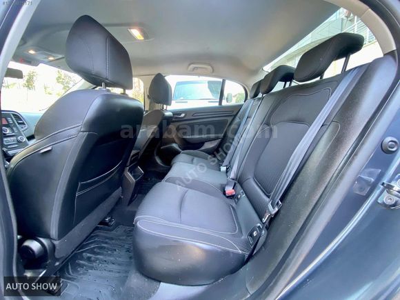 AUTO SHOW_RENAULT MEGANE 1.5 DCİ TOUCH OTOMATİK