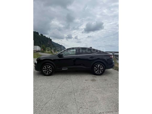 Sahibinden Citroen C4 X 1.2 PureTech Shine 2023 Model 